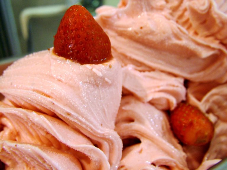 r10_scoop_y_swirl
